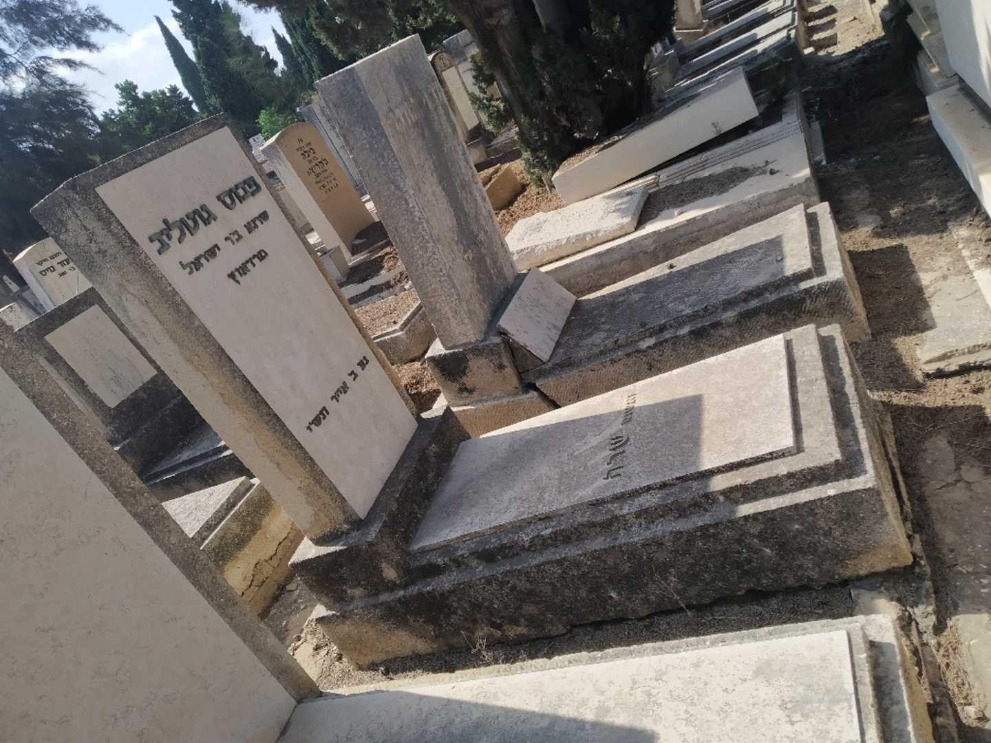 קברו של פבוס גוטליב