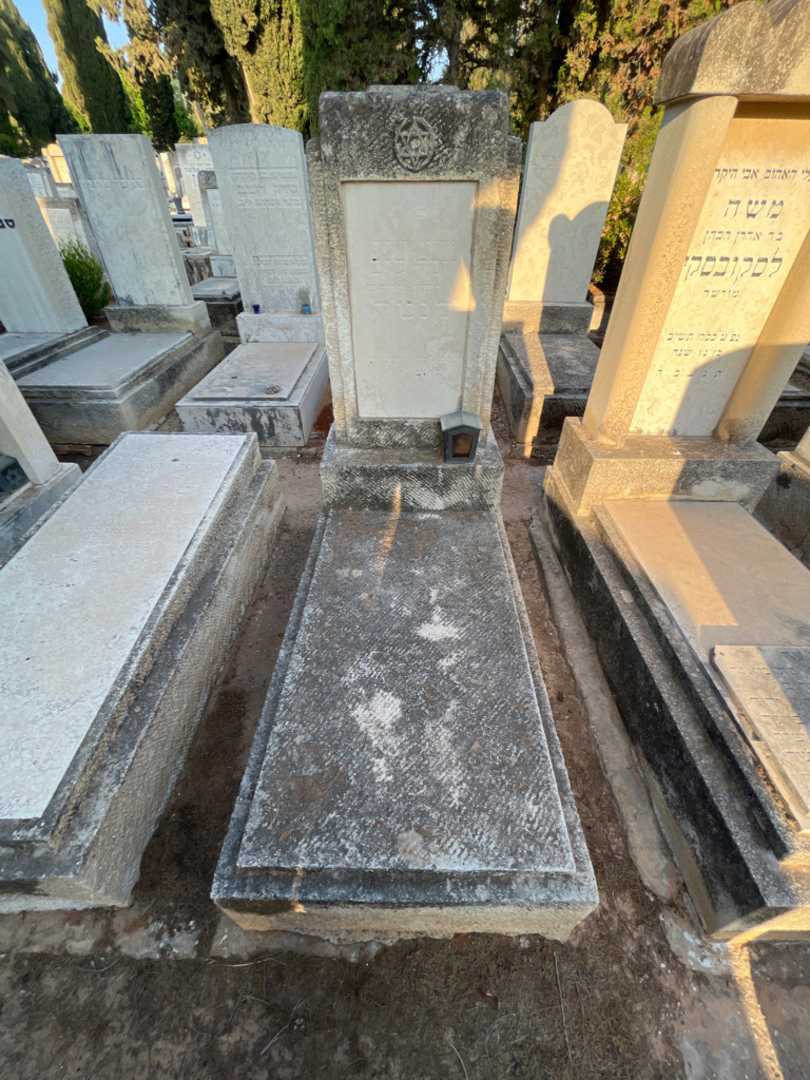 קברו של וולף ליב קנטר