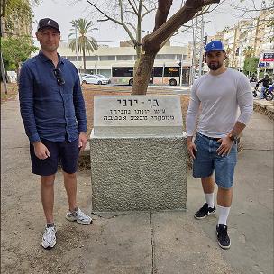 אנדרטת יוני נתניהו בחולון שוקמה בהתנדבות; ראש הממשלה הגיב בפוסט ברשתות